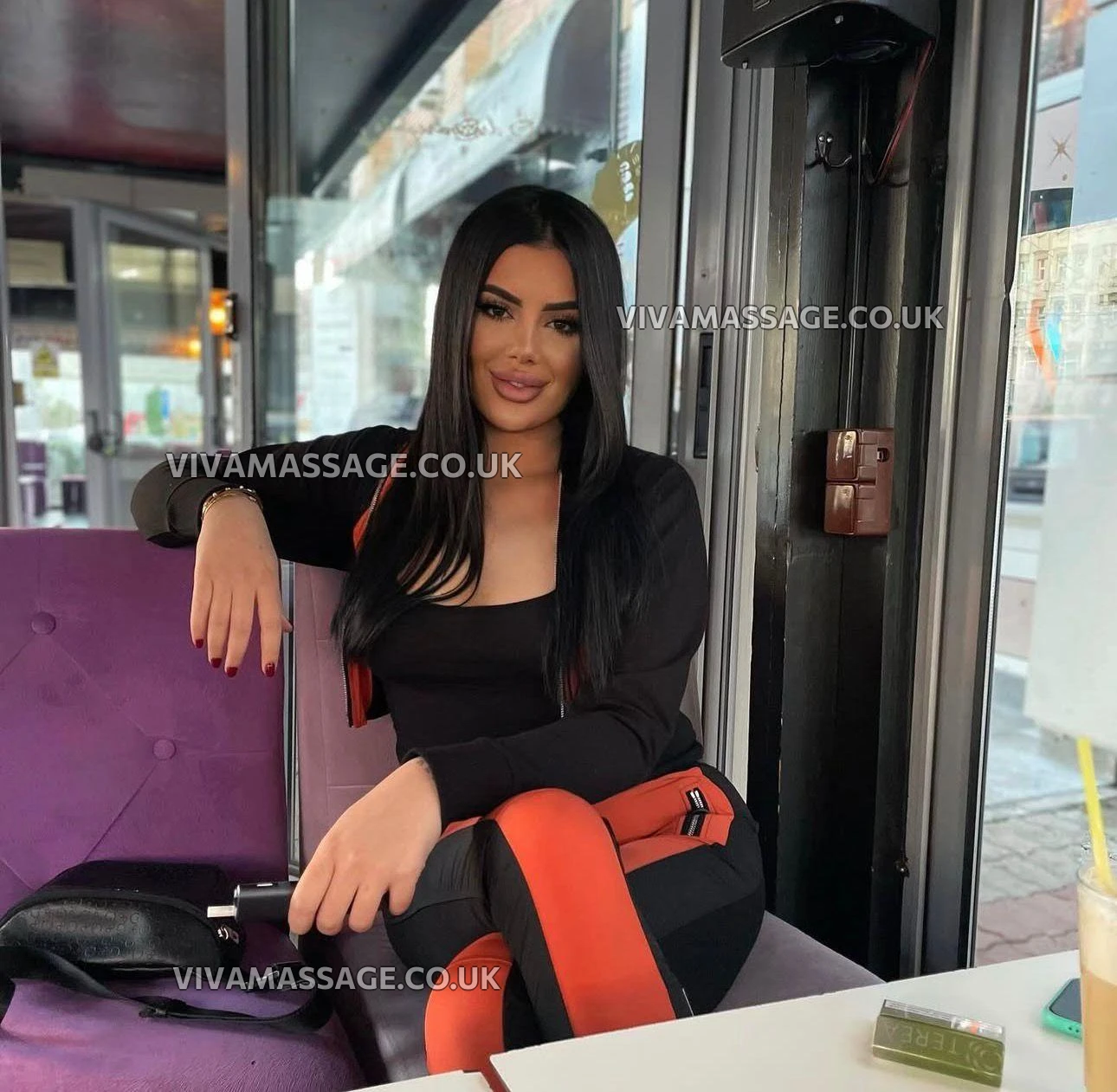 Photo 1 of Brunette~Arden