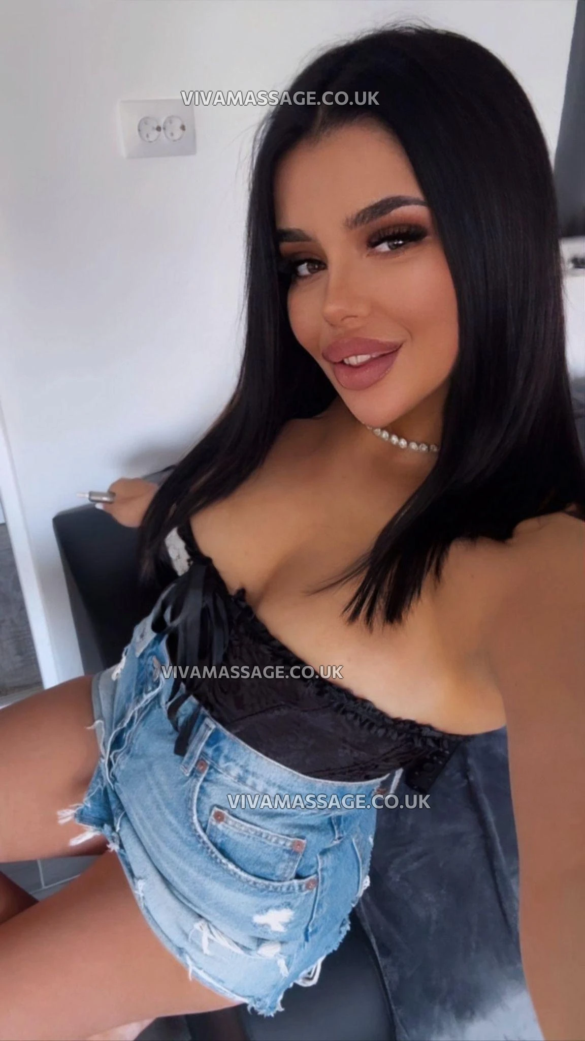 Photo 15 of Brunette~Arden