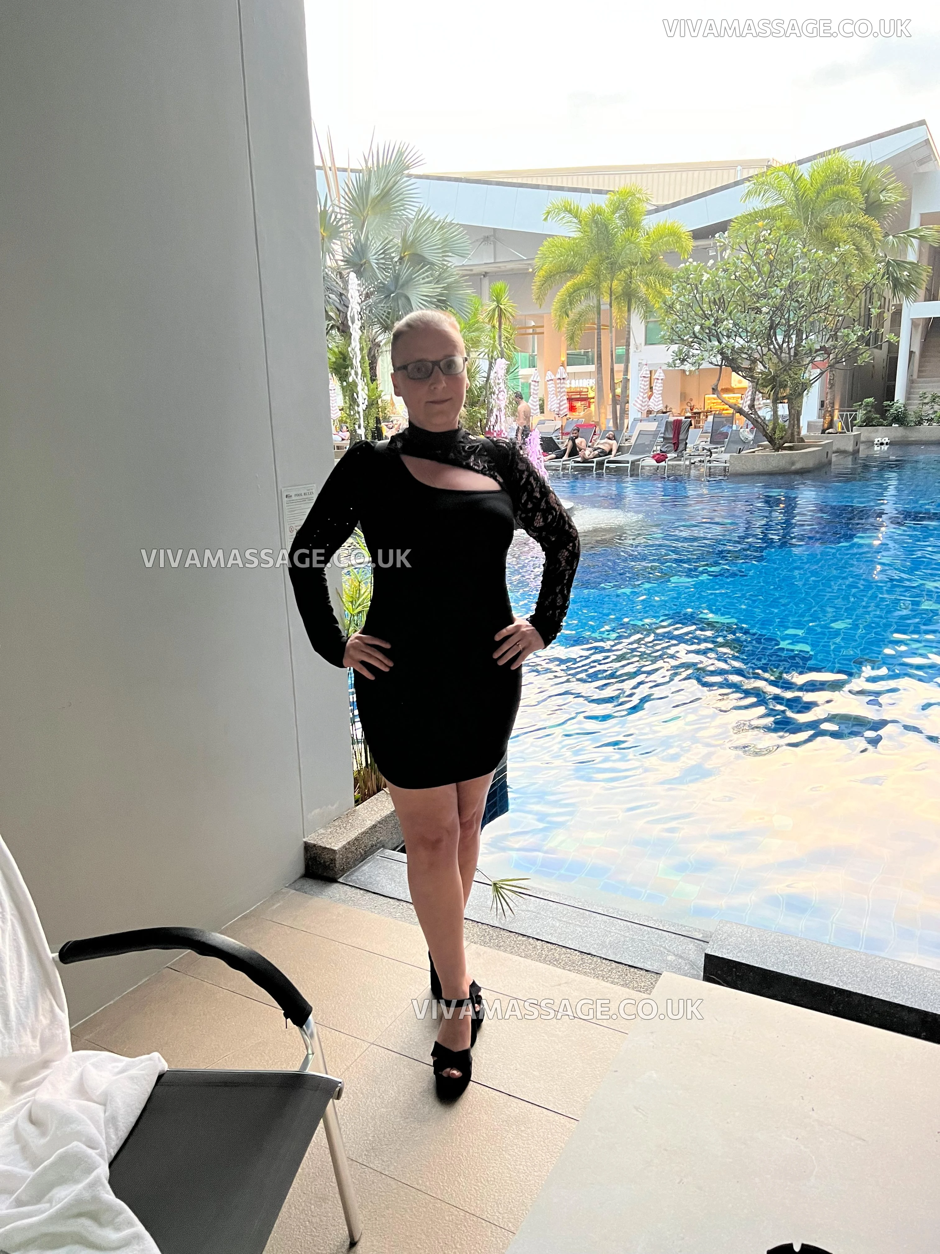 Photo 33 of brumpartygirl