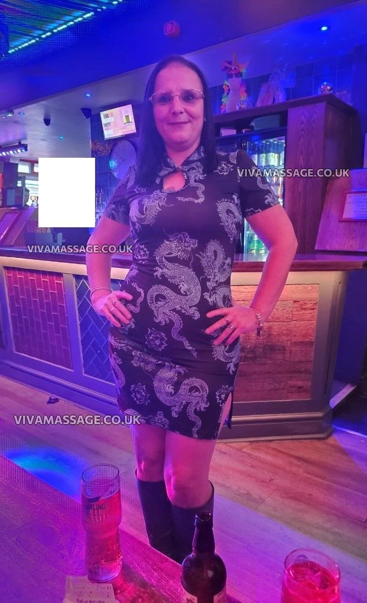 Photo 35 of brumpartygirl