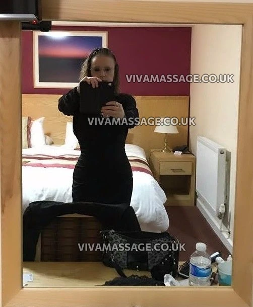 Photo 82 of brumpartygirl