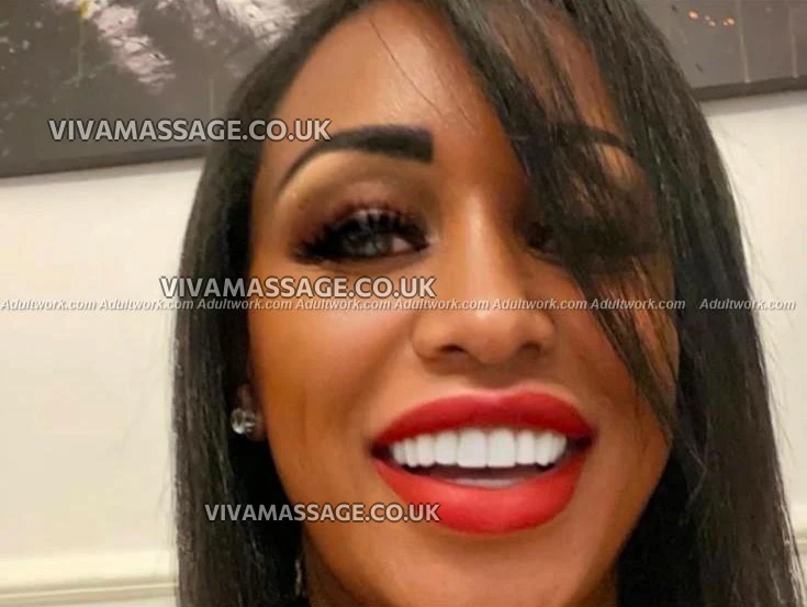 Photo 10 of Chloe_36DD