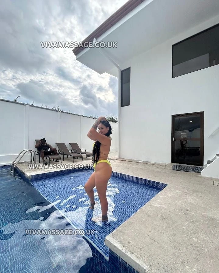 Photo 7 of Latino_Allison