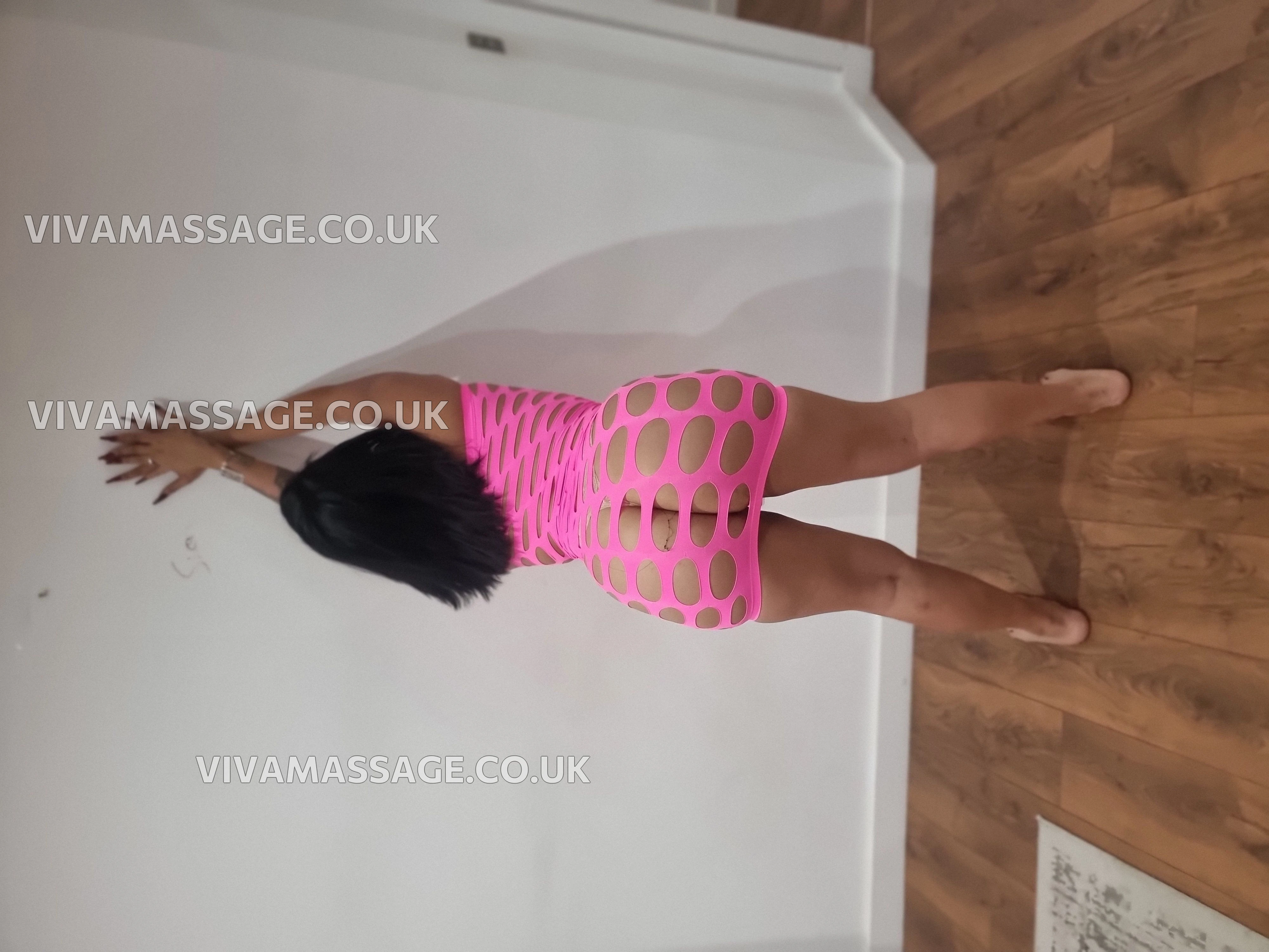 Photo 16 of Latino_Allison