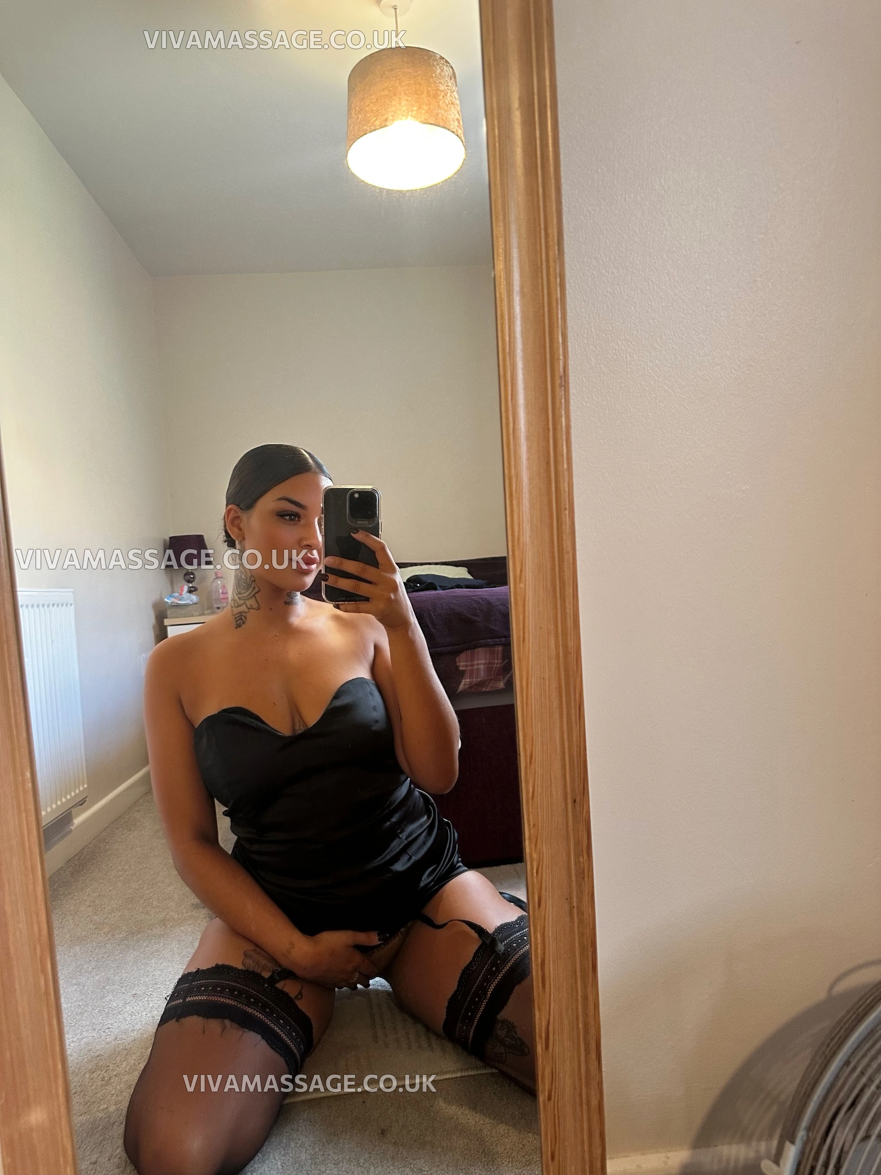 Photo 22 of British-babe-monica