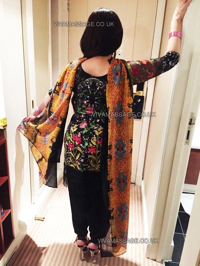 Photo 3 of PAKISTANI-SHAZNA