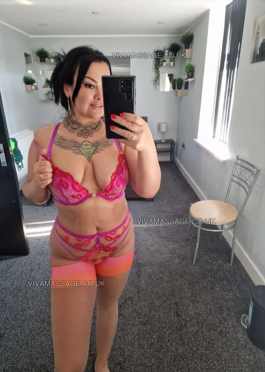 Photo 26 of AliceBabylicious