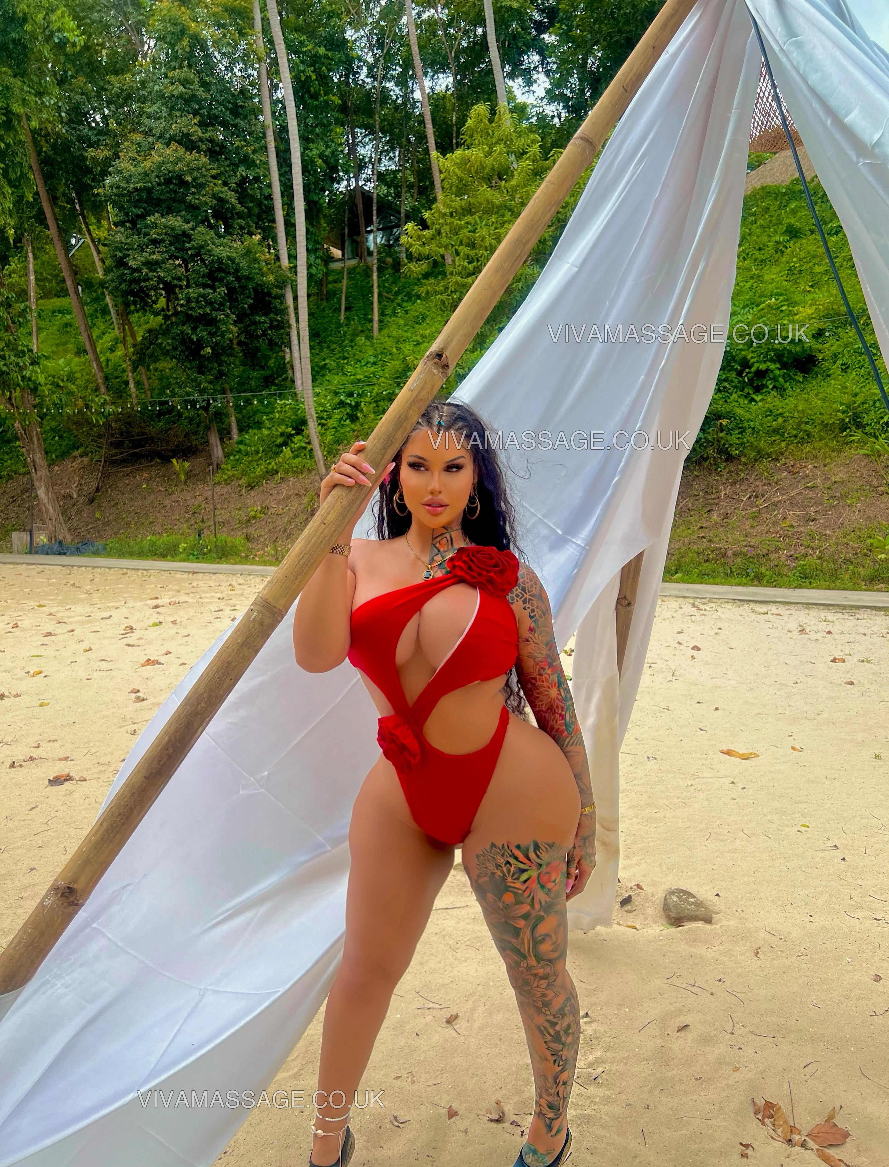 Photo 12 of nyra_doll