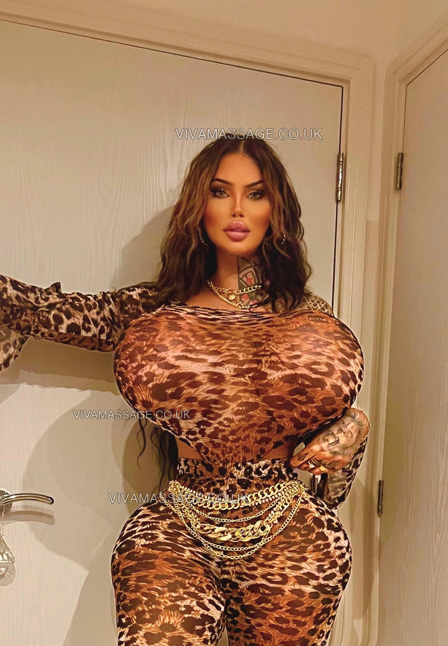 Photo 16 of nyra_doll