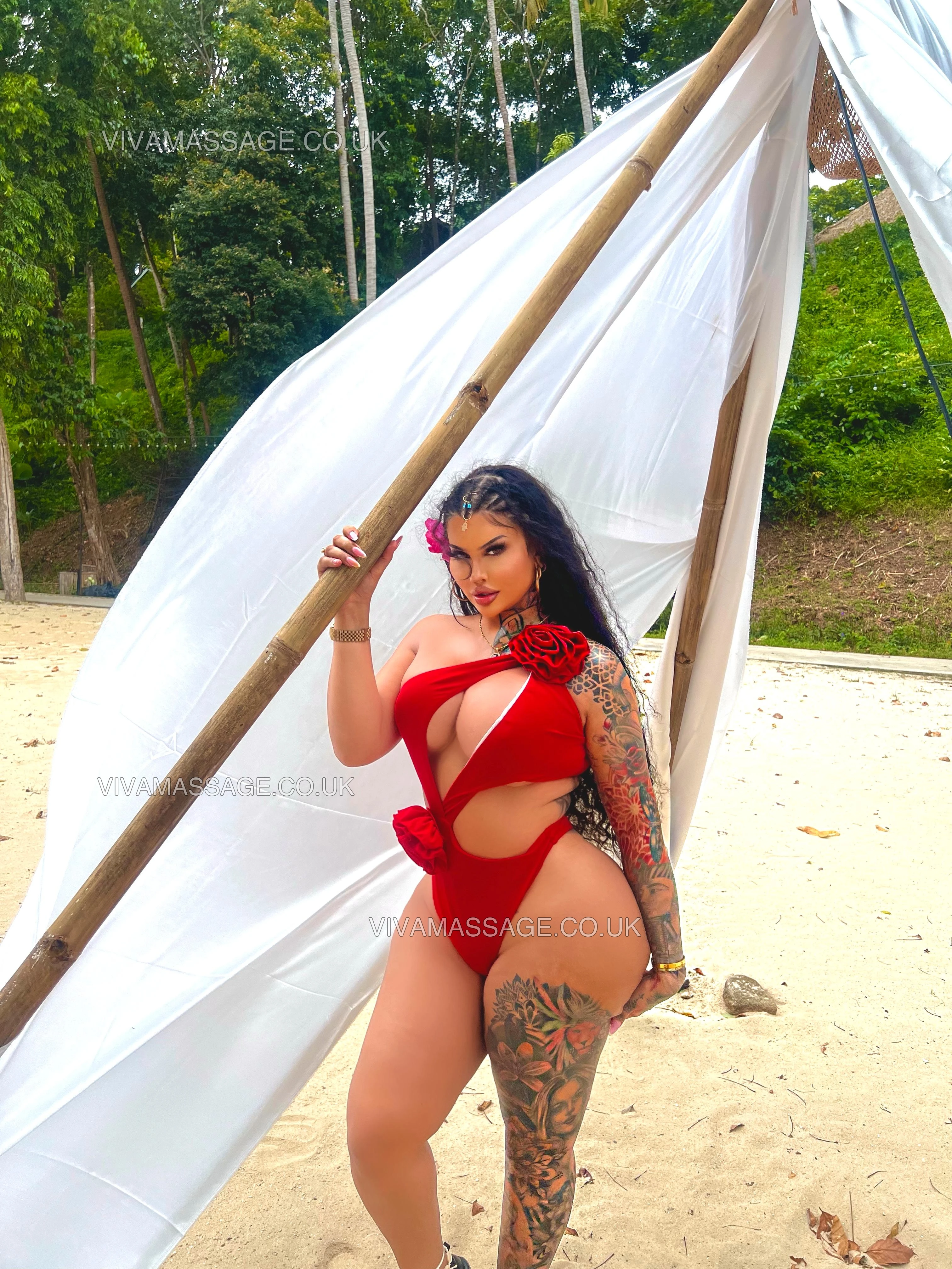 Photo 18 of nyra_doll