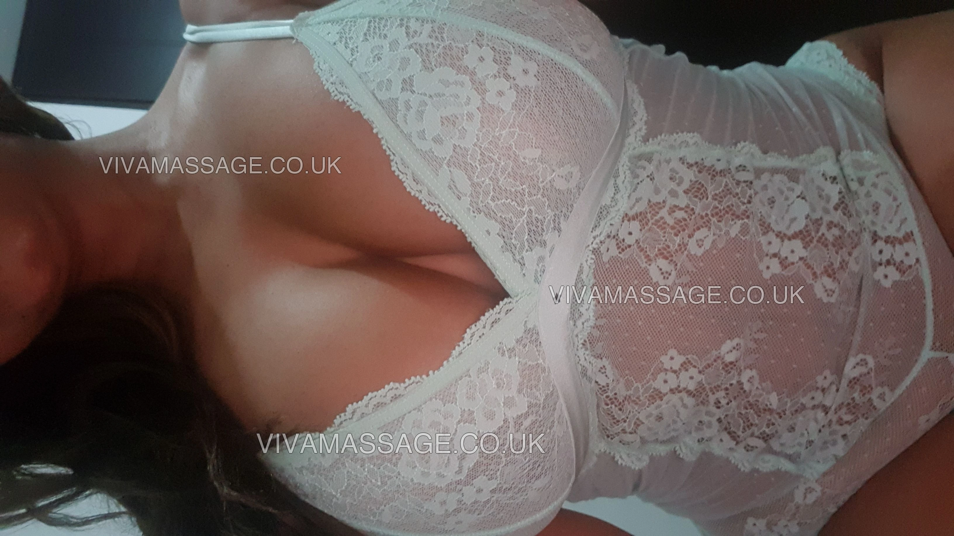 Photo 21 of Unforgettable Karla