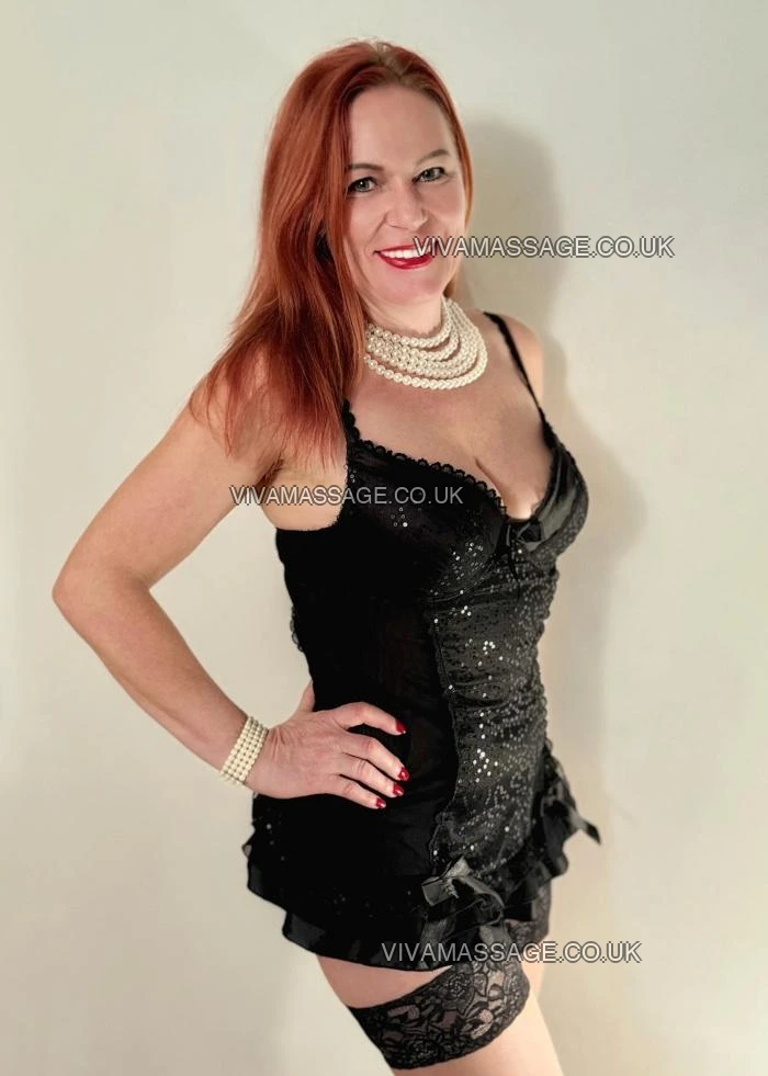 Photo 12 of RedHead_Ella