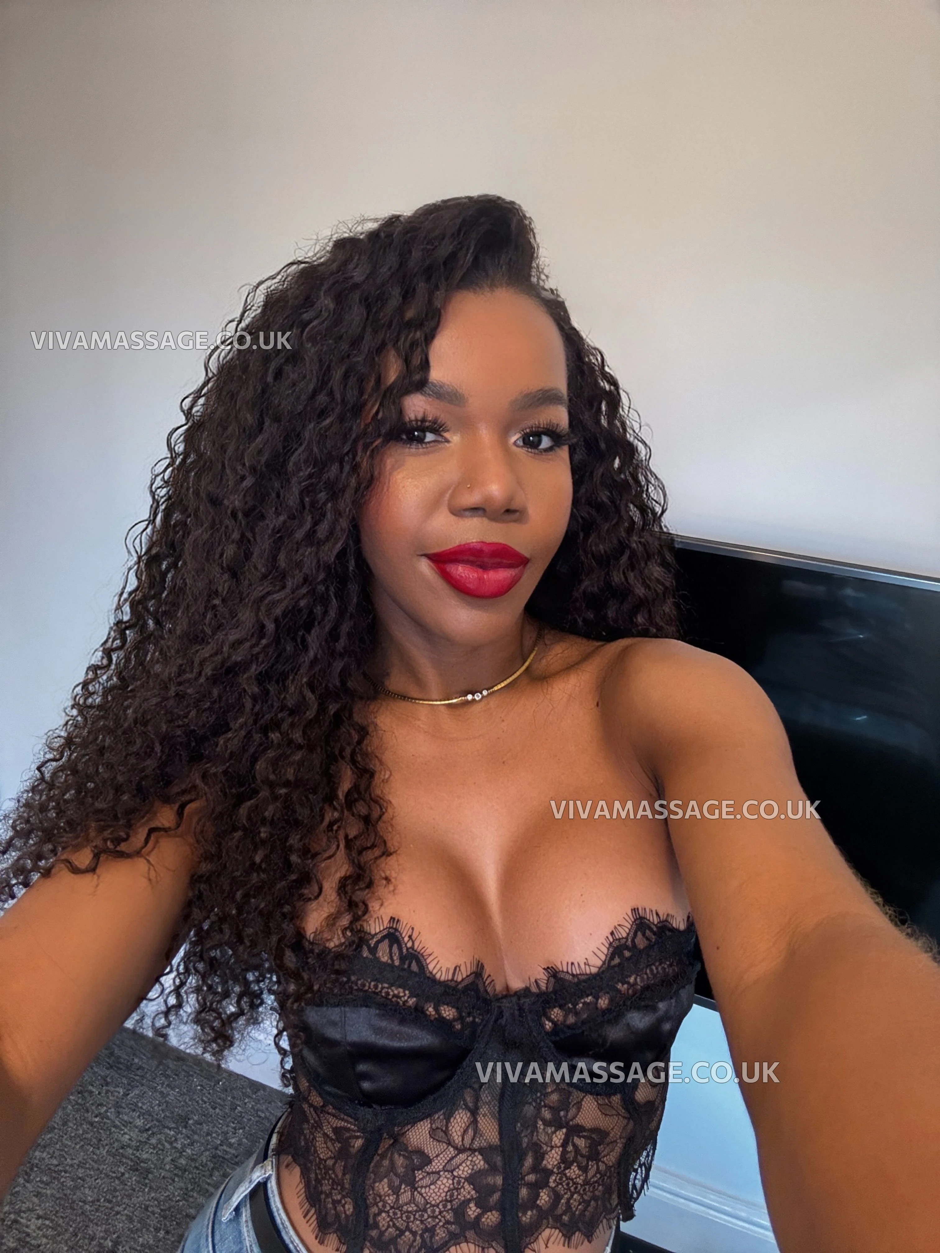 Photo 3 of JENNYFER SWEET