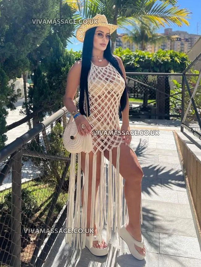 Photo 1 of MeninaLuna