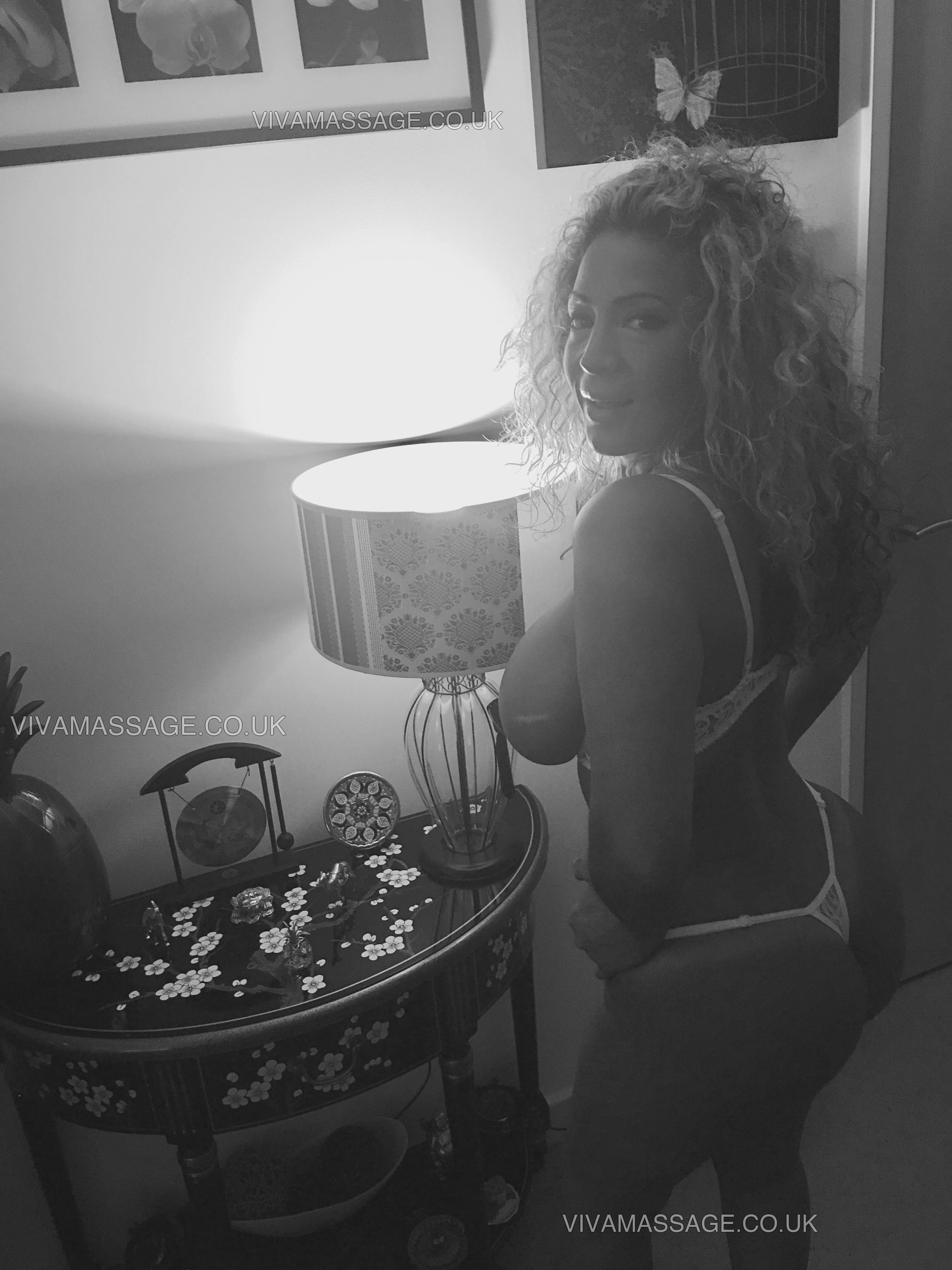 Photo 18 of GreatestNicolax