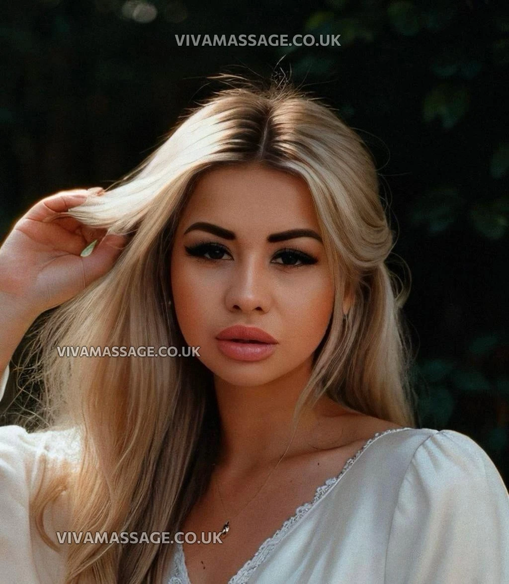 Photo 3 of SweetAlexa2025