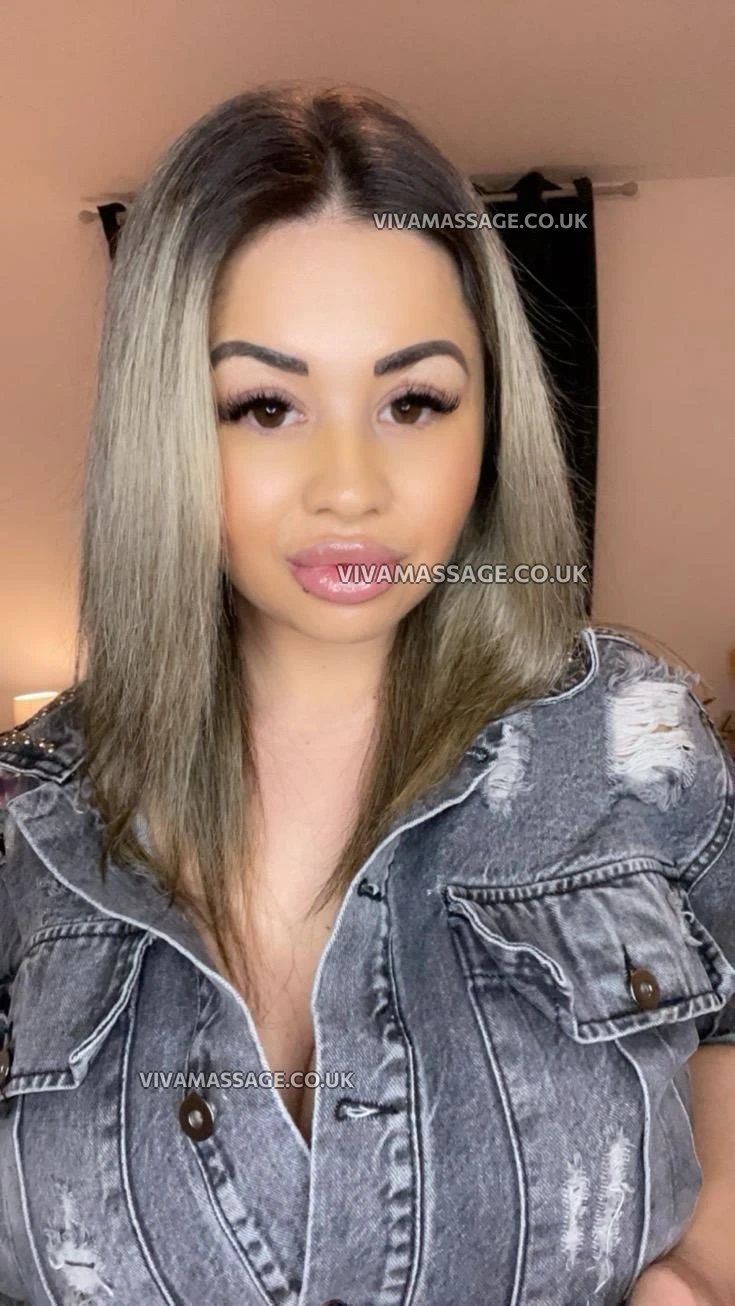 Photo 16 of SweetAlexa2025