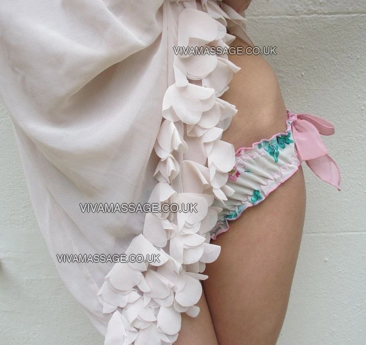 Photo 37 of Heidi Love