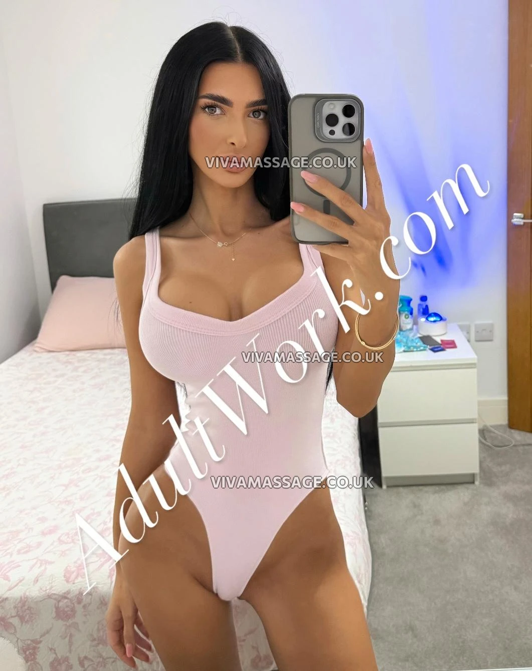 Photo 9 of Emma_Emma