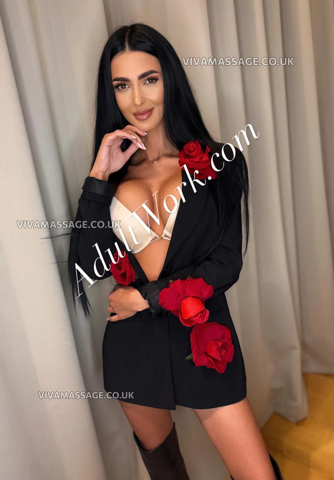 Photo 19 of Emma_Emma