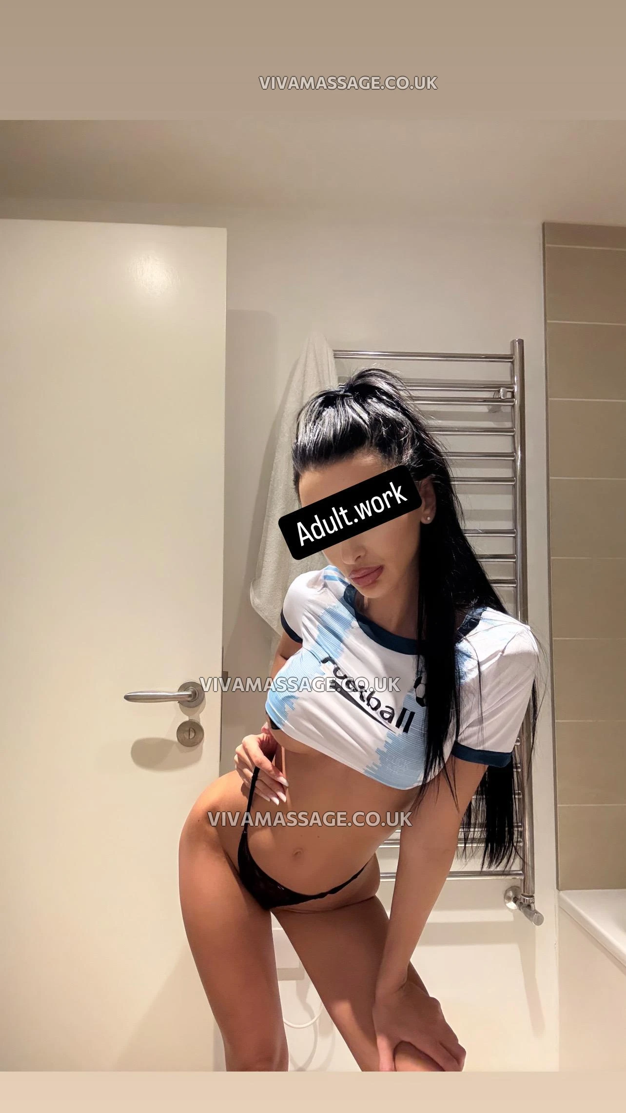 Photo 22 of Emma_Emma