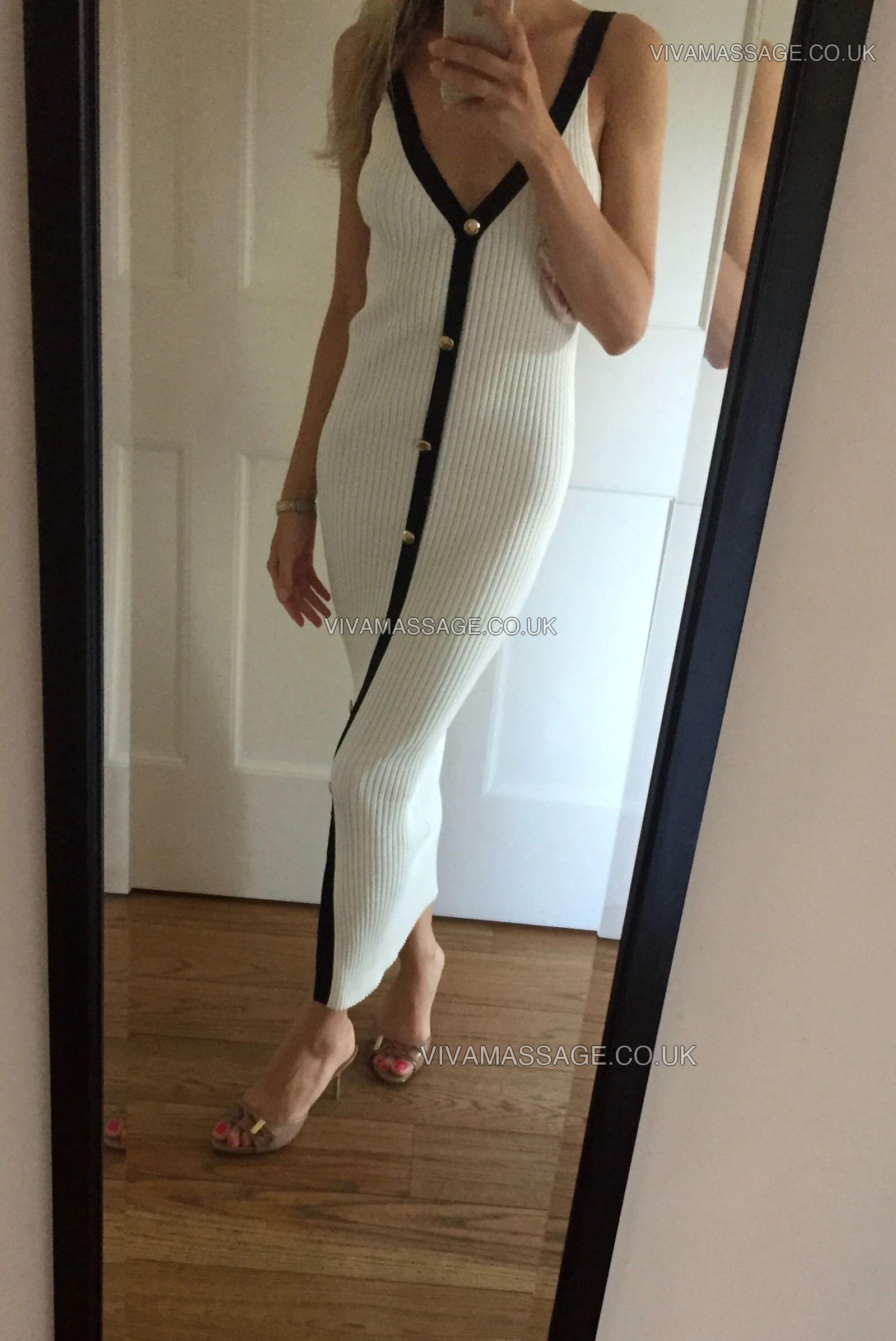 Photo 56 of Heidi Love