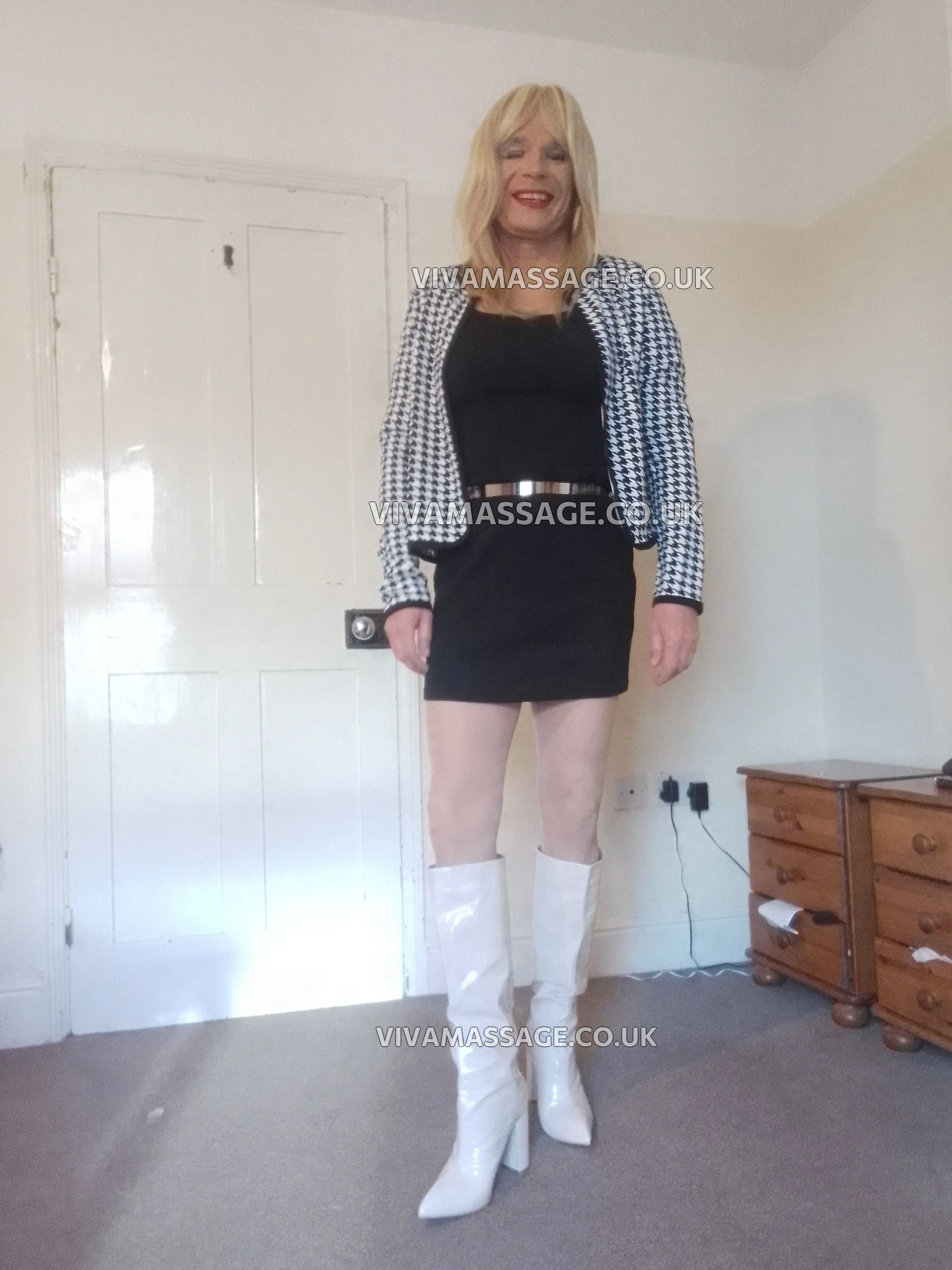 Photo 84 of Georgina Foxx