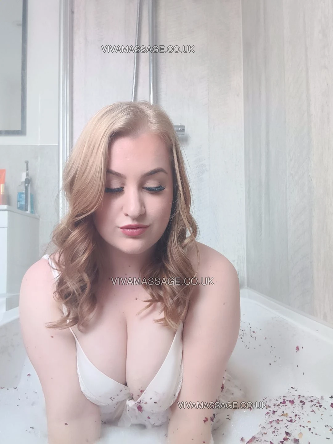 Photo 25 of English Cindy