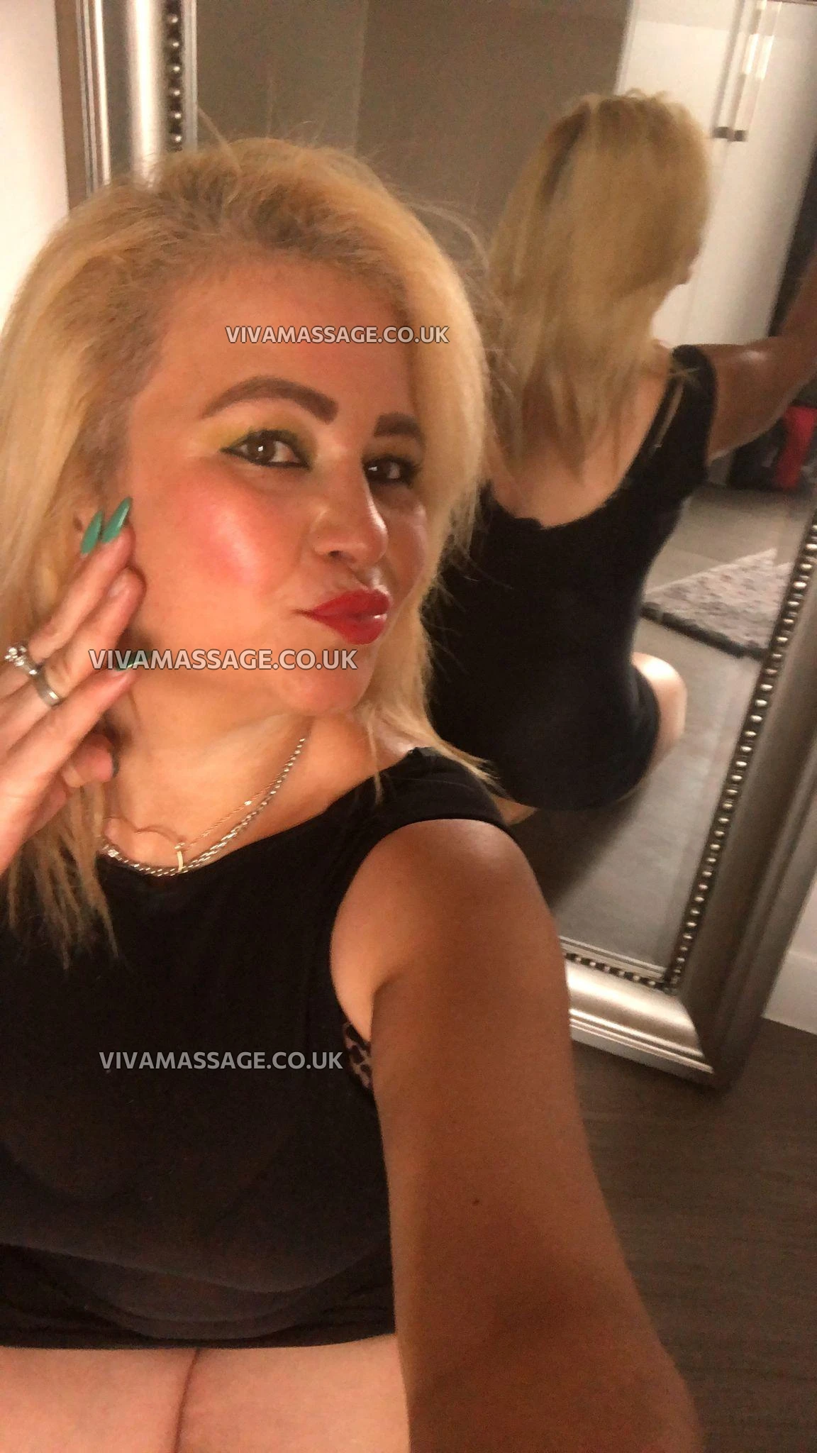 Photo 12 of CAROLE BLONDE