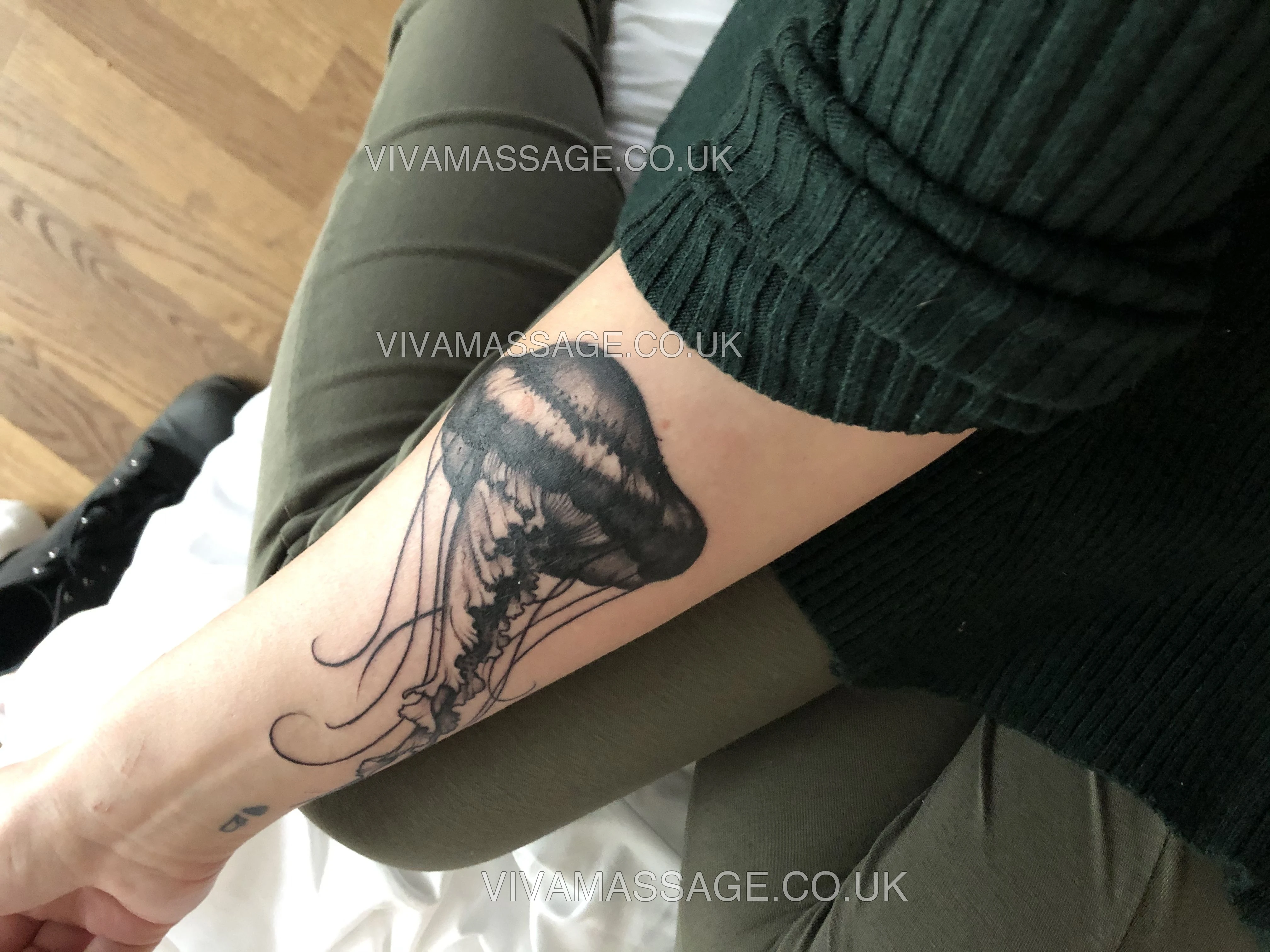 Photo 40 of LadyPineapple