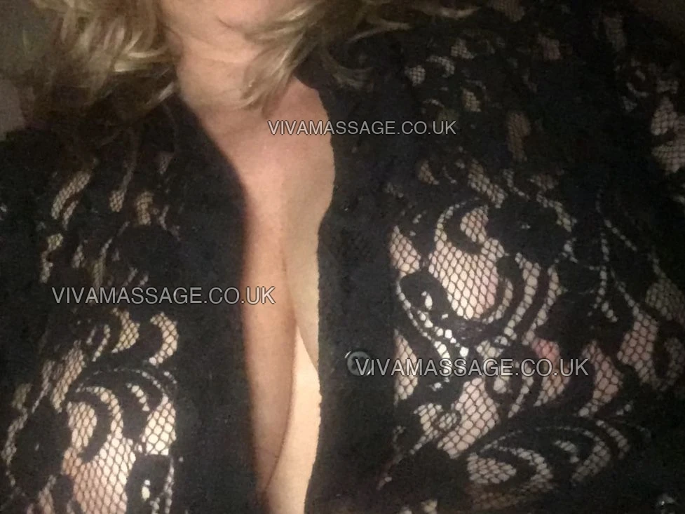 Photo 17 of Hot40Sassy Amber Fox