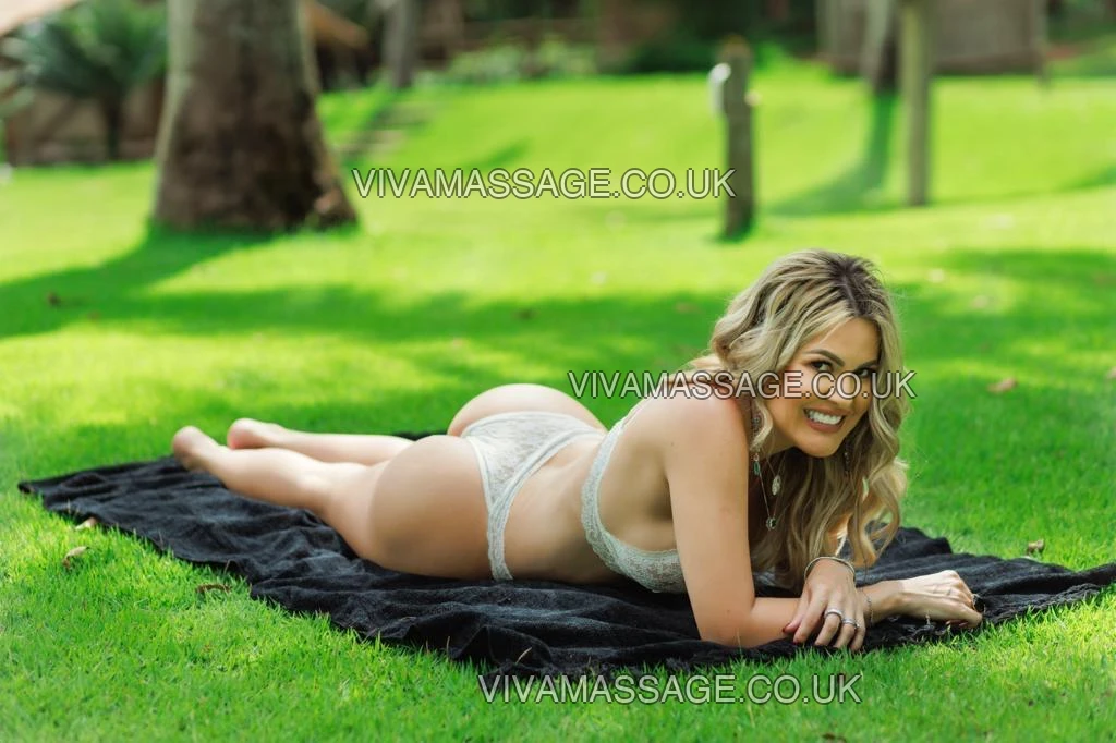 Photo 10 of Catalina Melancia