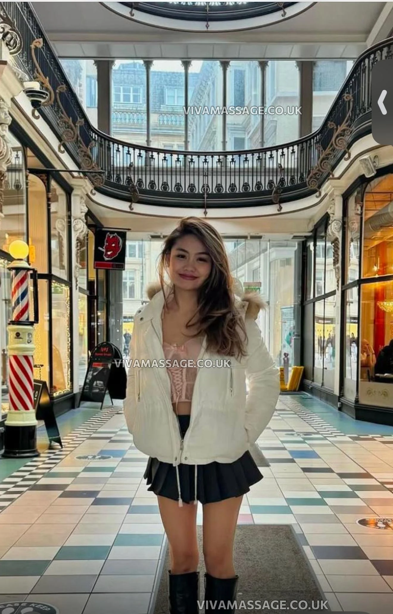 Photo 3 of young Thai Mona