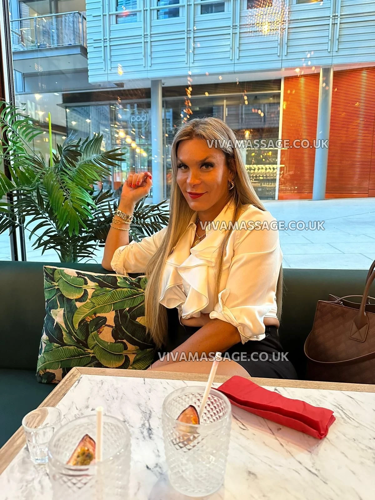 Photo 9 of TS-Natasha