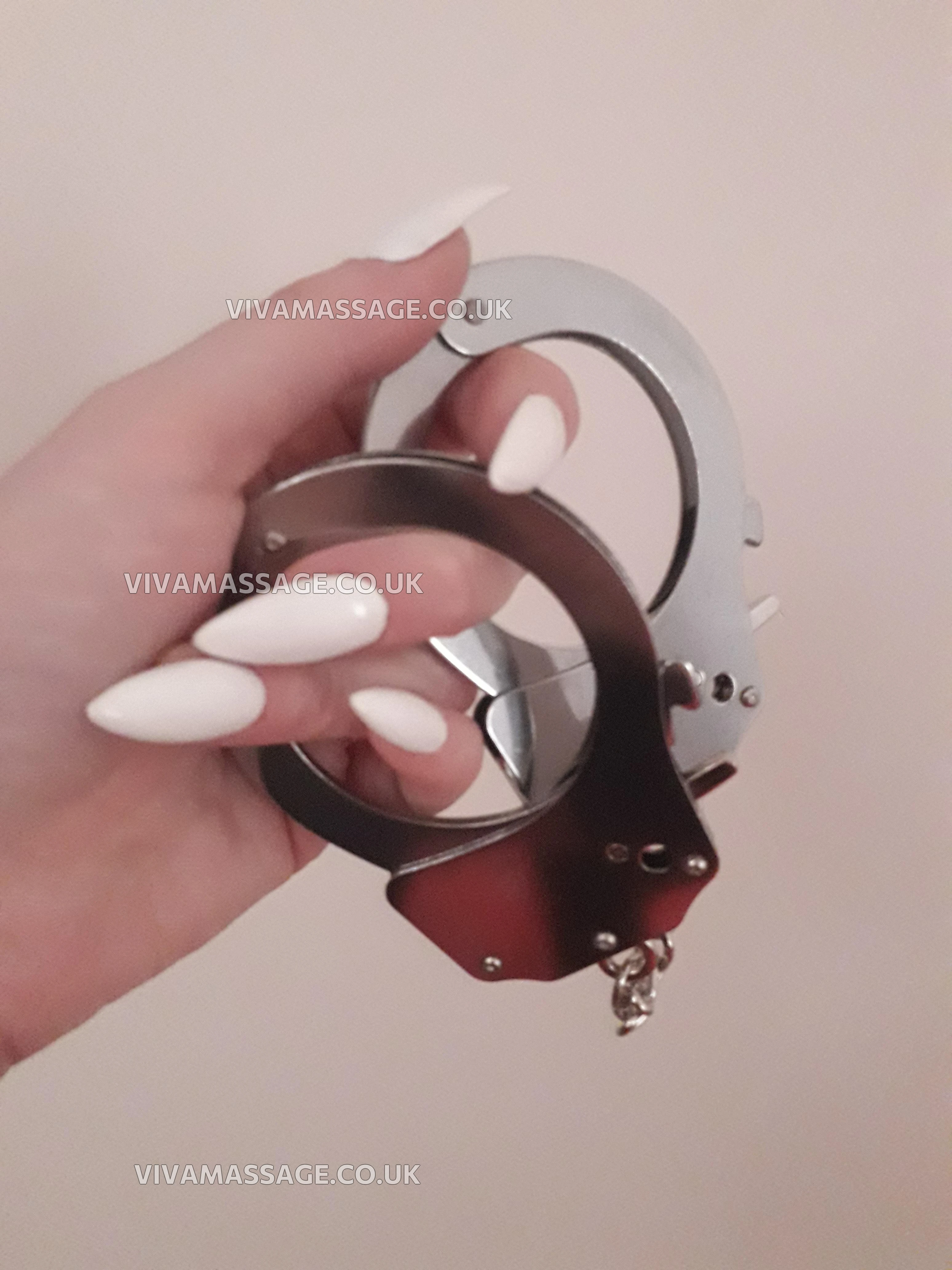 Photo 12 of QueenMay6