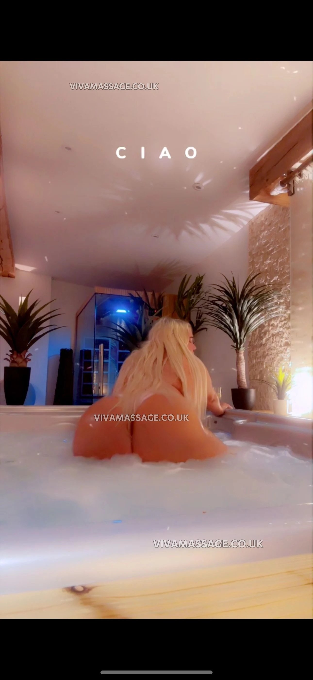 Photo 3 of english_jess