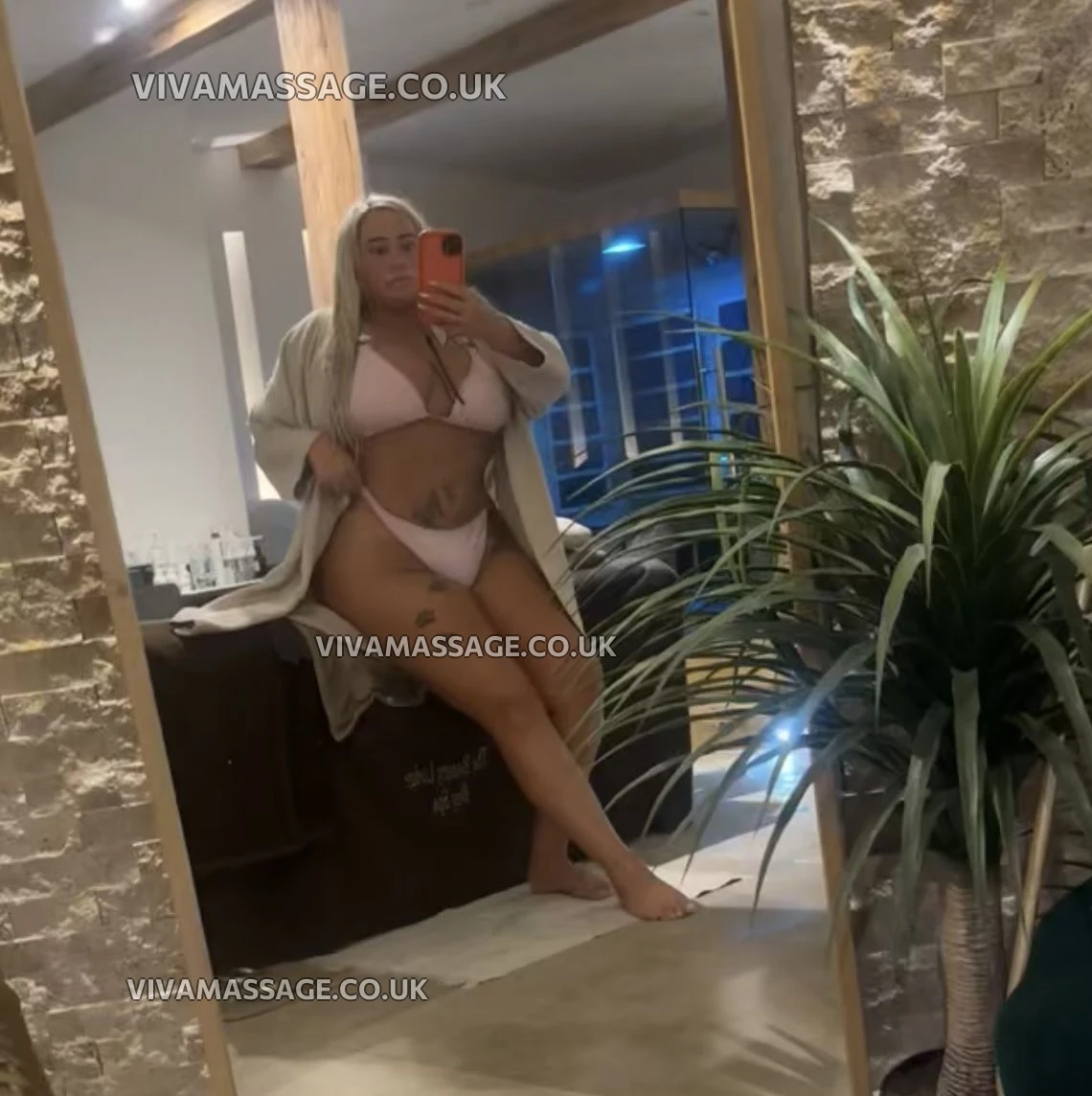 Photo 4 of english_jess