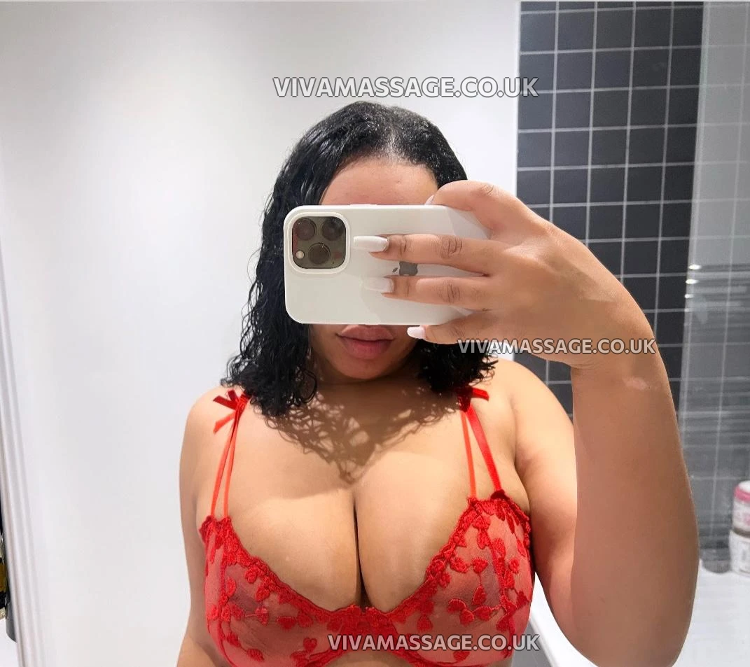 Photo 4 of SophiaaaX