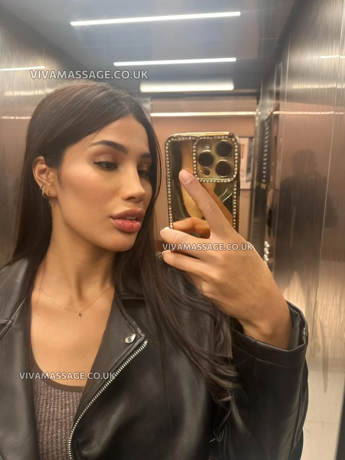 Photo 3 of _Aline_brazilian