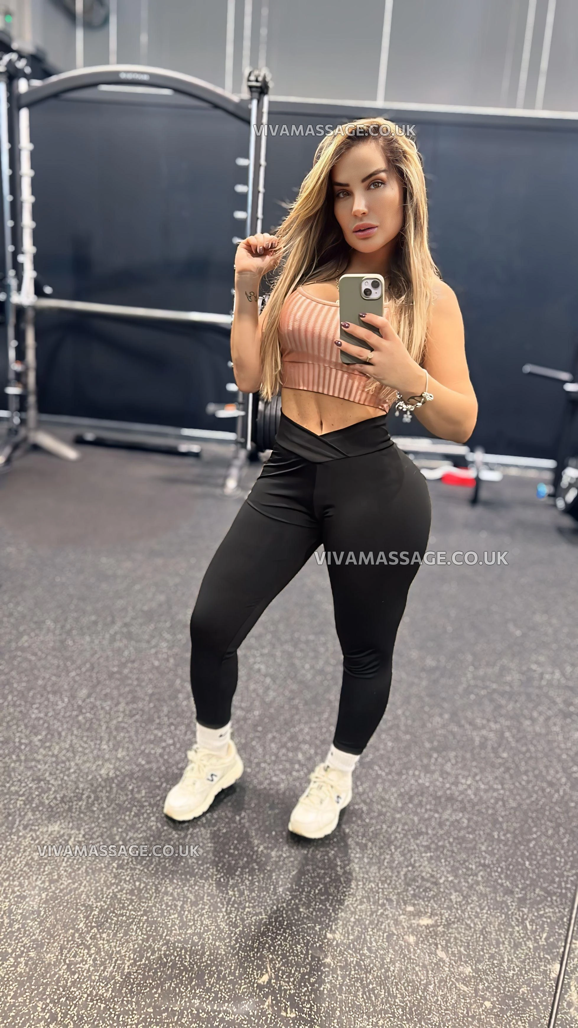 Photo 33 of LUANNA BELLA