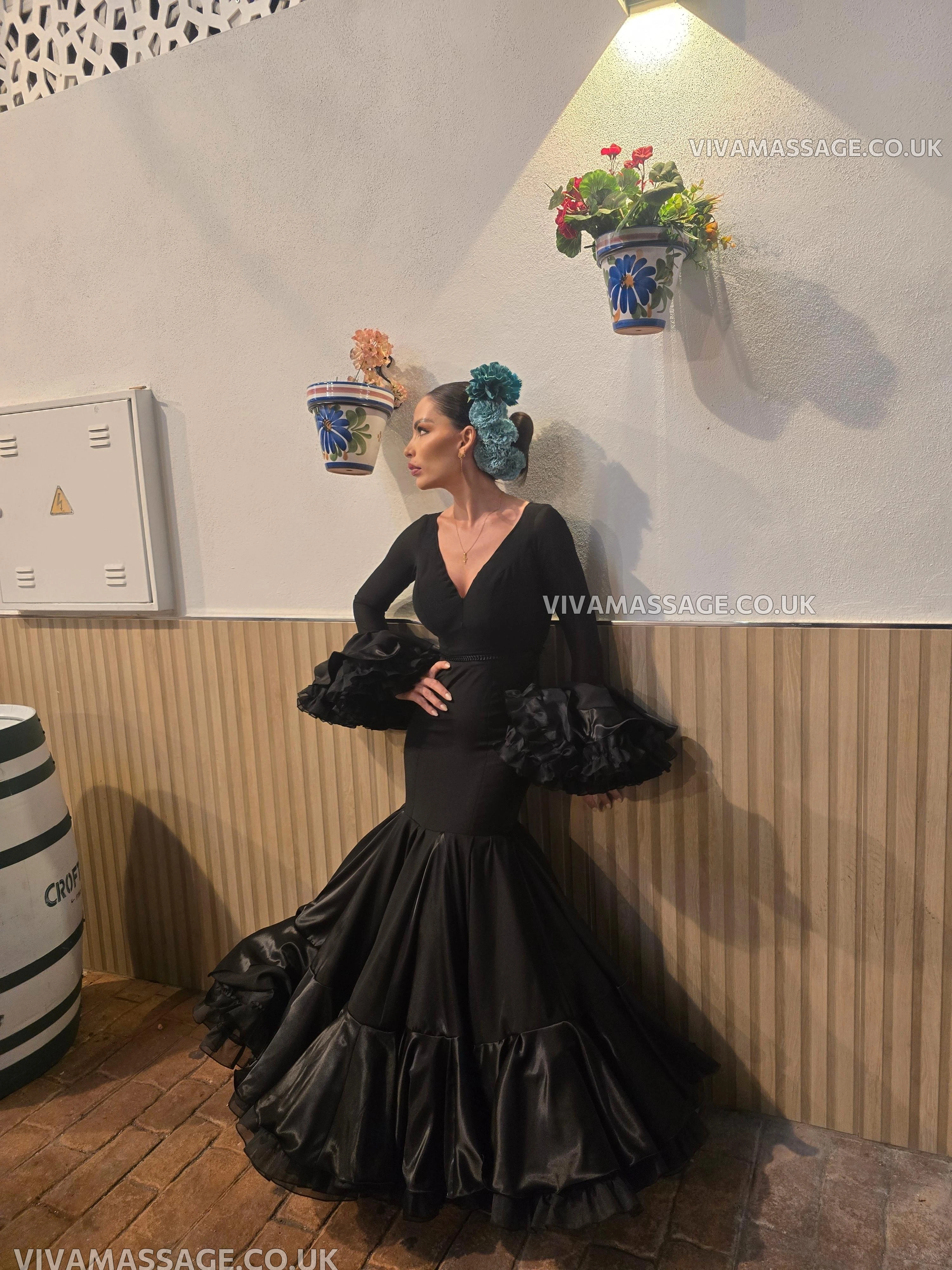 Photo 4 of MALU WIMPER