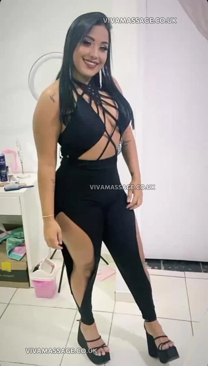 Photo 44 of NatyBrazilian