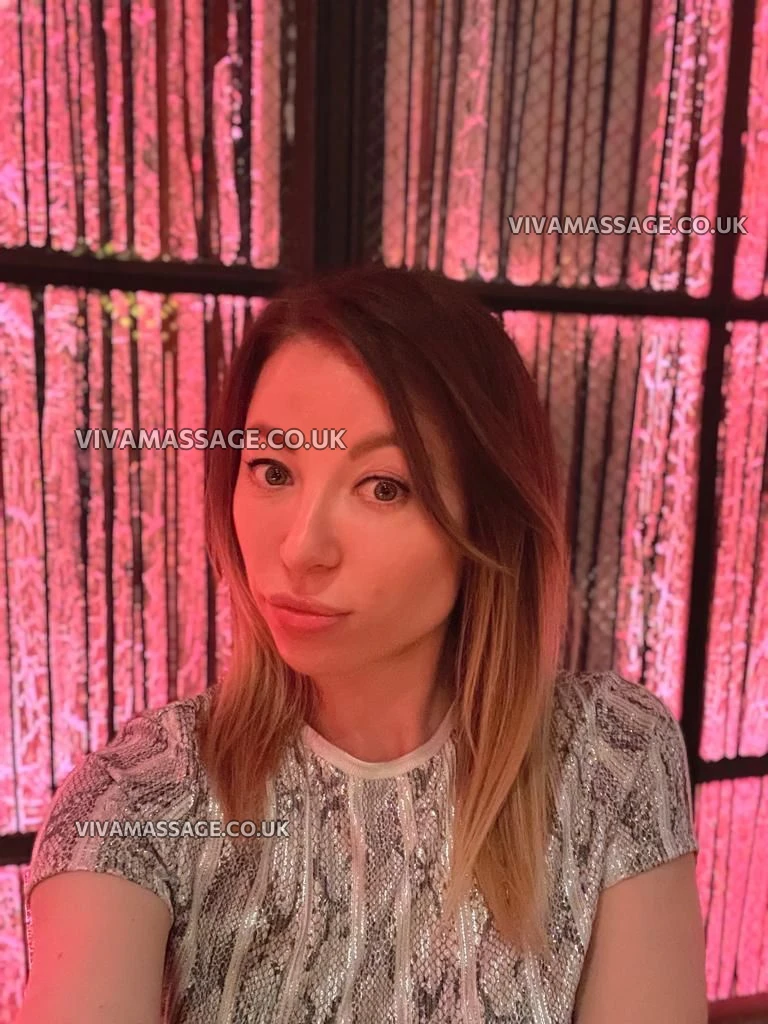 Photo 21 of Vera_Wonder