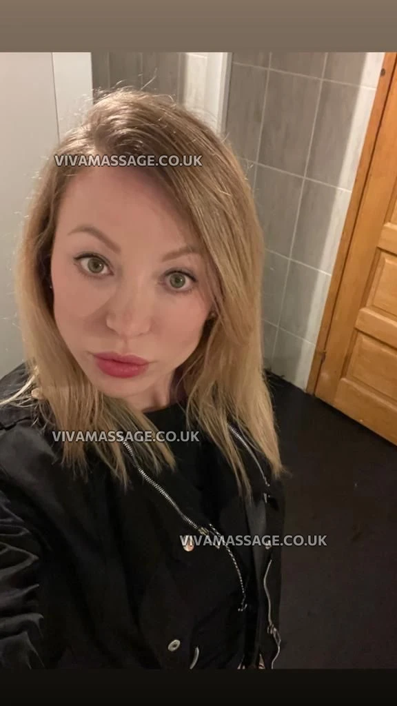 Photo 26 of Vera_Wonder