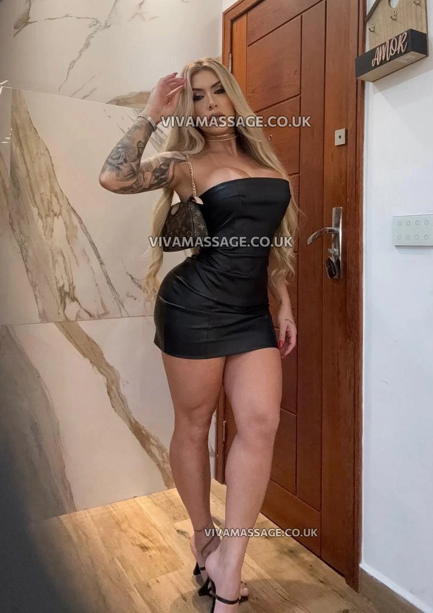 Photo 1 of Maya Big-Ass