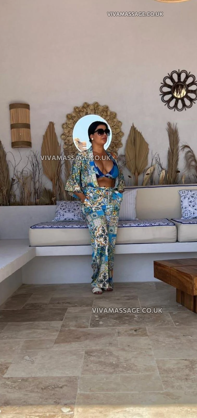 Photo 17 of Nicolle01