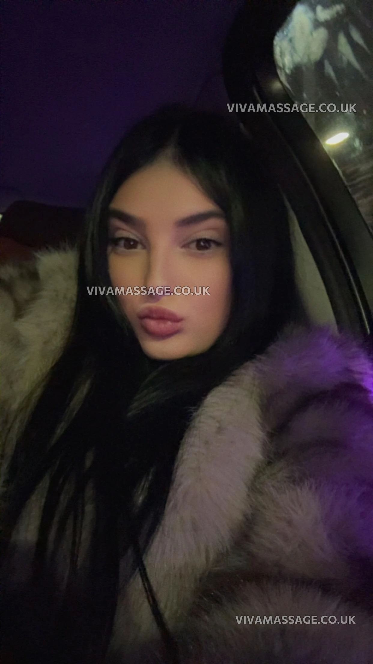 Photo 2 of Laura9519