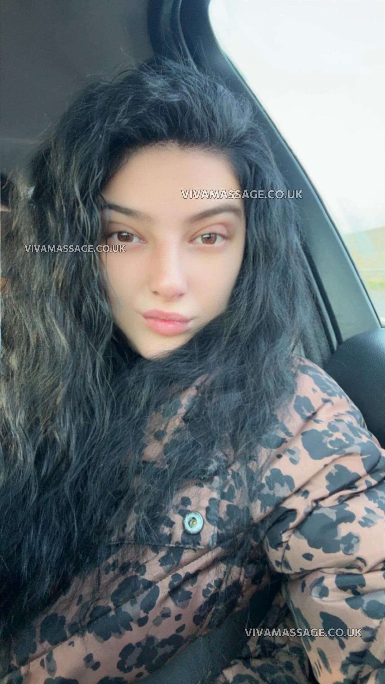 Photo 6 of Laura9519