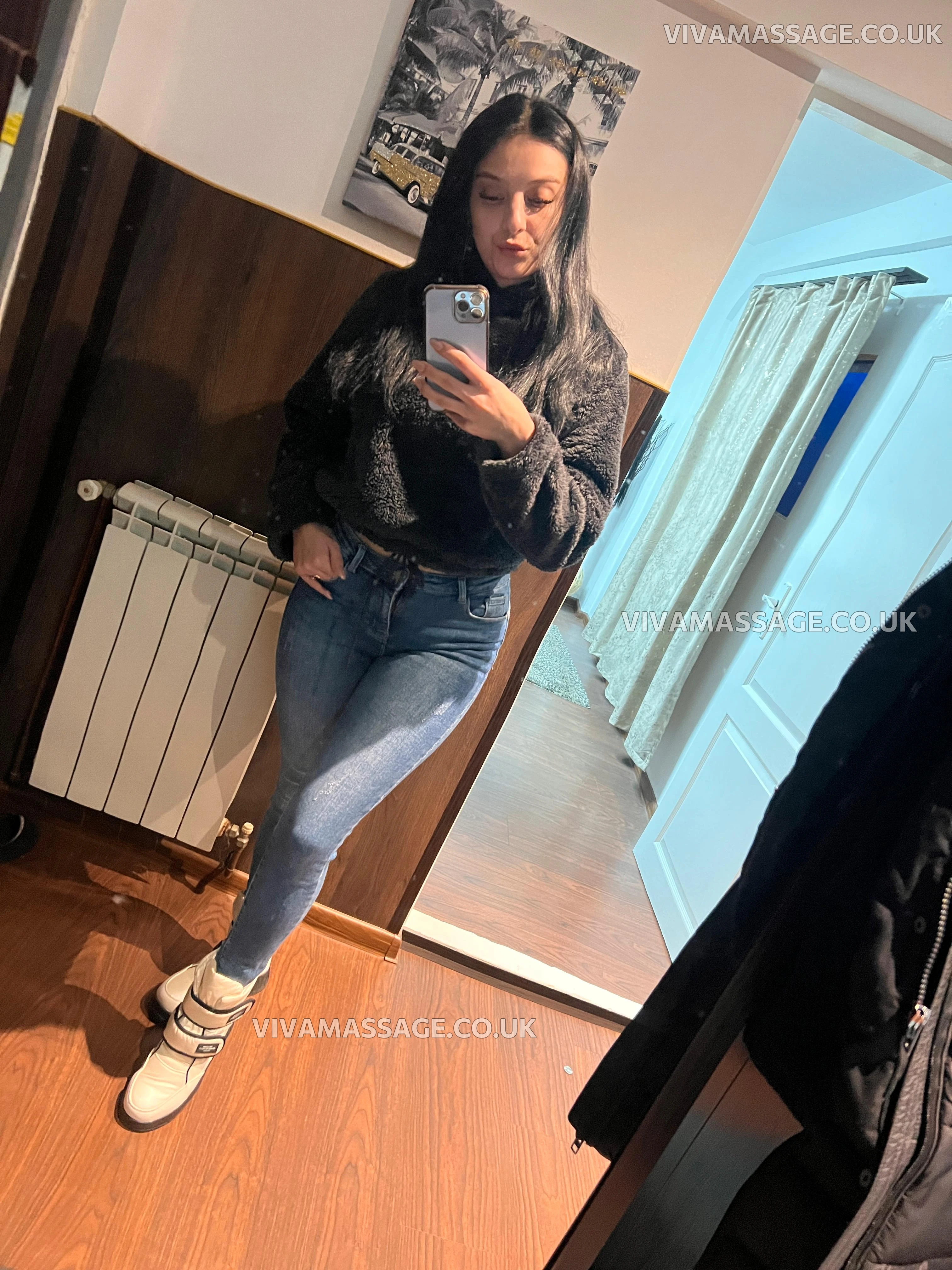 Photo 22 of Laura9519