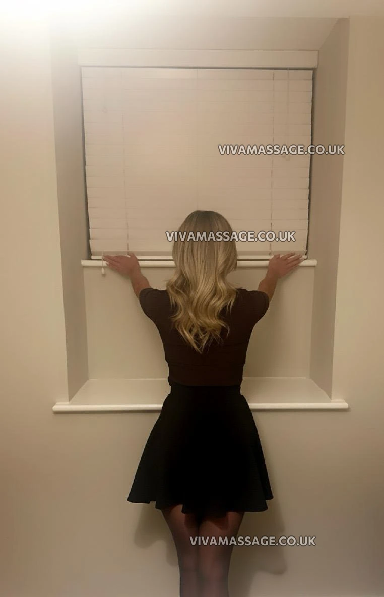 Photo 7 of Erin Stone